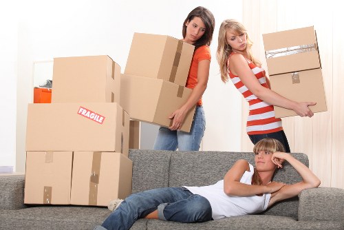 Local packing and unpacking team working in Tufnell Park